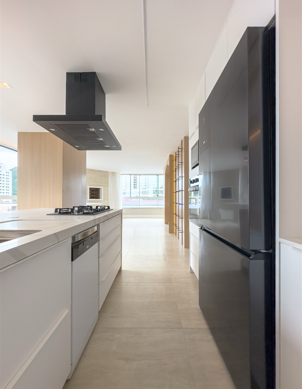 Apartamento no Ed. Marina Residence em Balneário Camboriú - foto 5