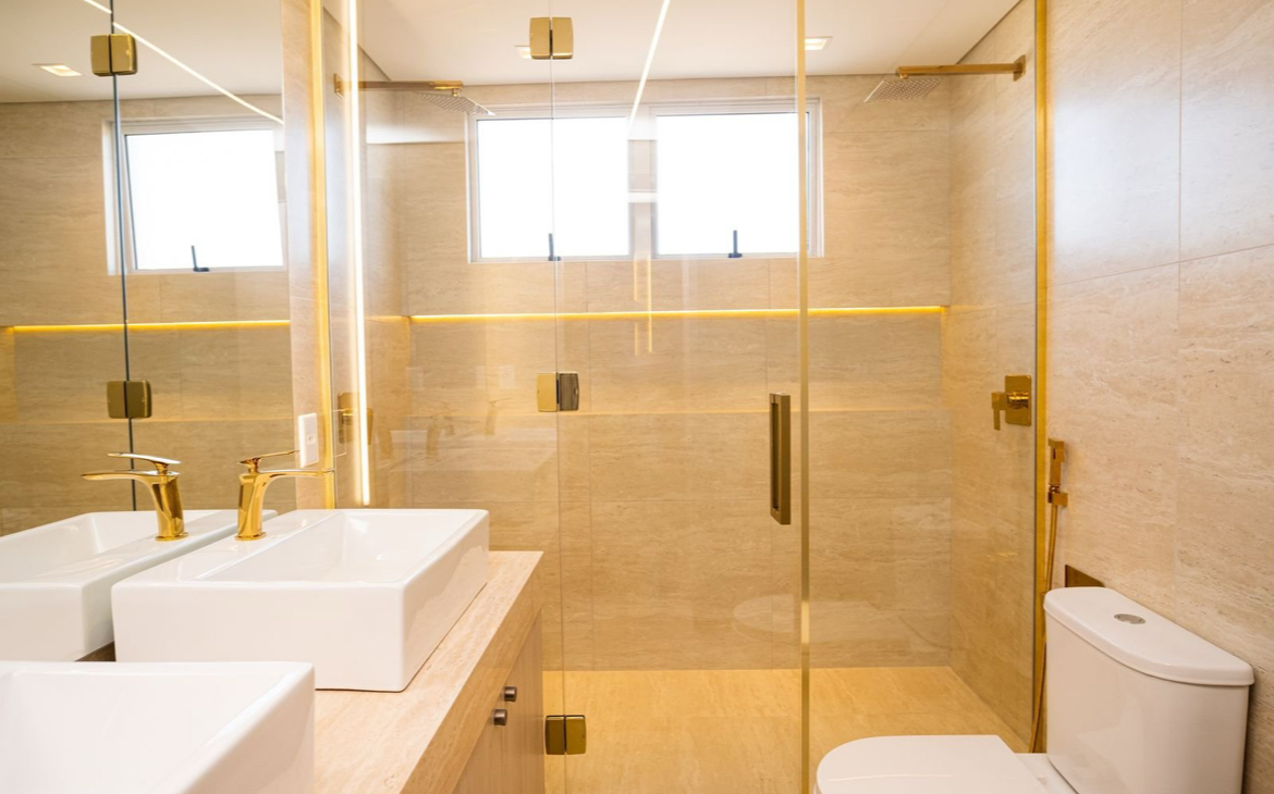 Apartamento no Ed. Marina Residence em Balneário Camboriú - foto 9