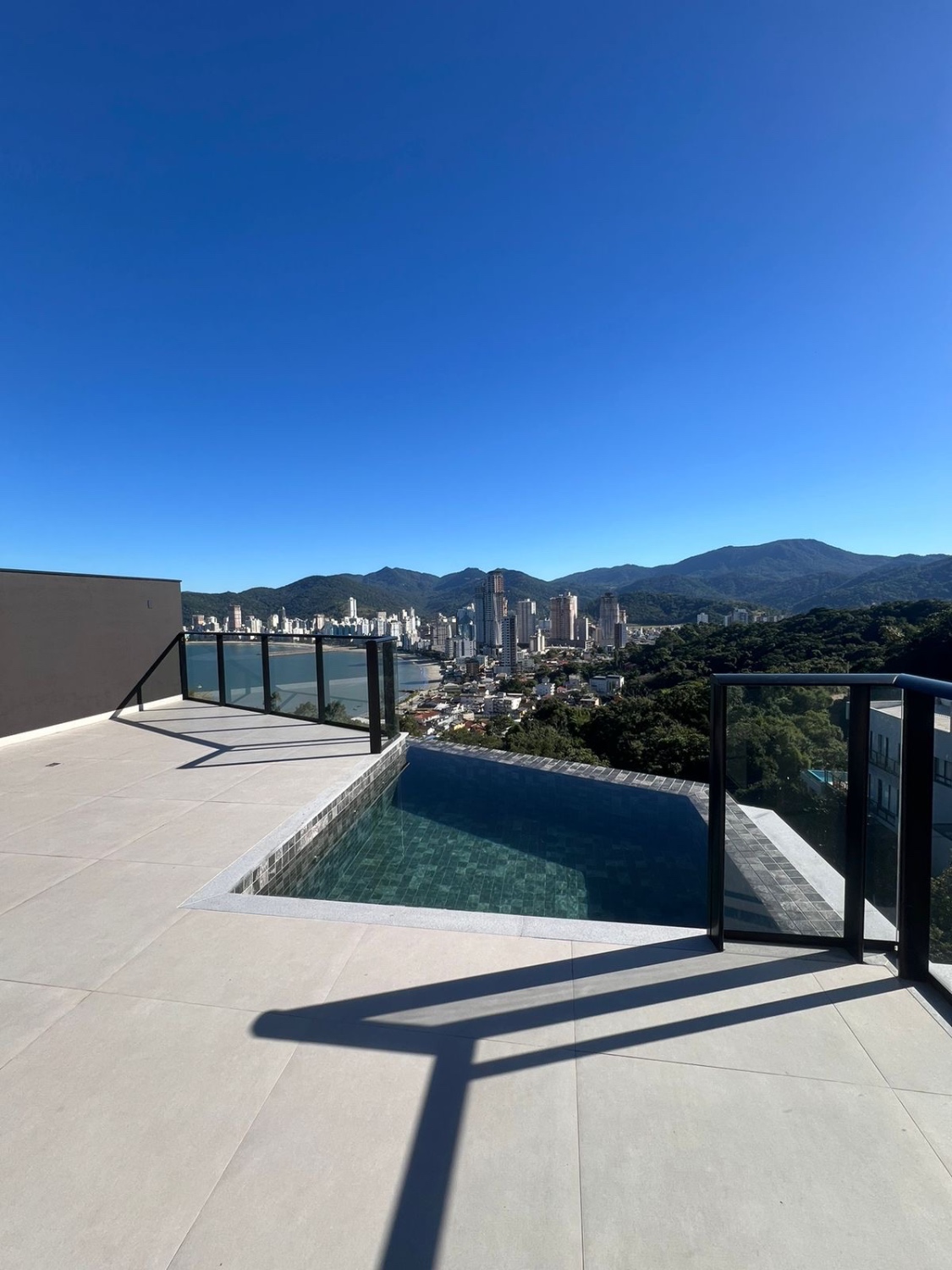 Casa no Canto da Praia em Itapema - foto 8