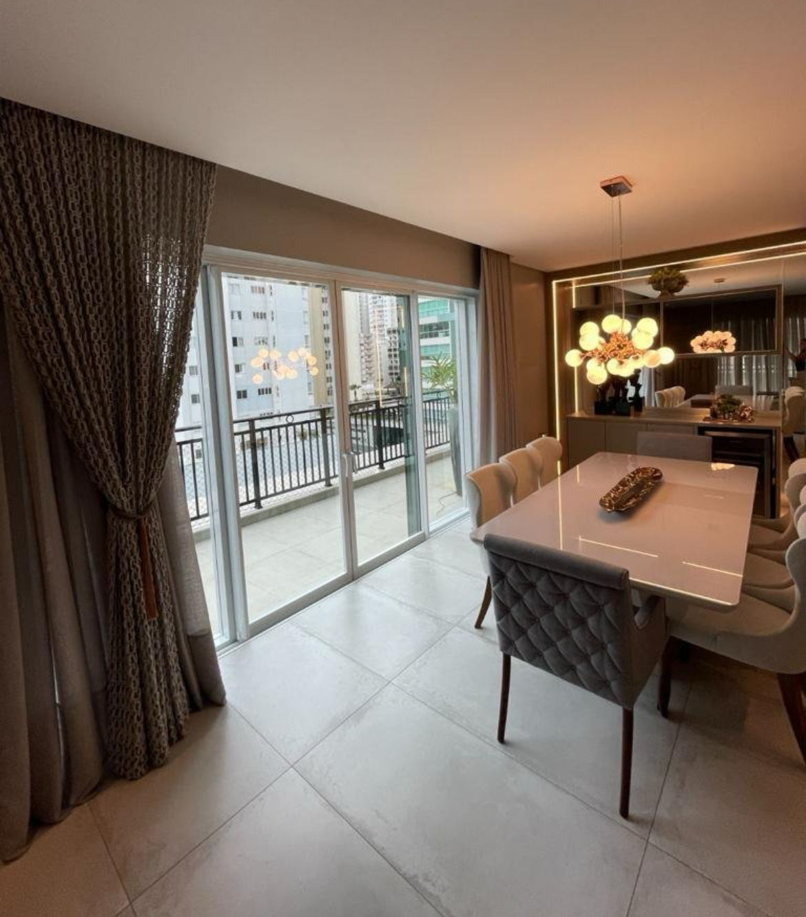 Apartamento no Ed. Serendipity em Balneário Camboriú - foto 5