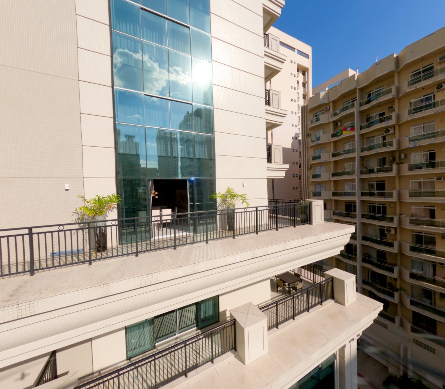 Apartamento no Ed. Serendipity em Balneário Camboriú - foto 7