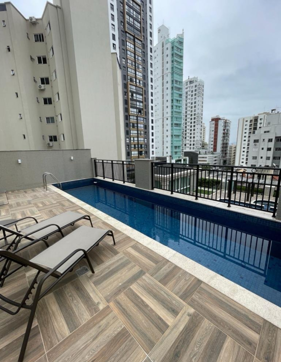 Apartamento no Ed. Serendipity em Balneário Camboriú - foto 8