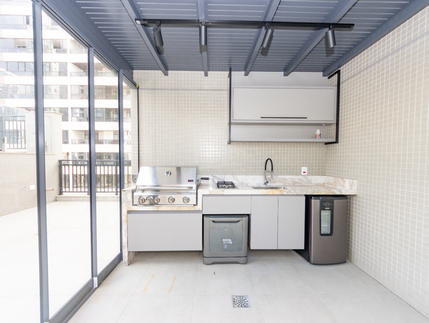 Apartamento no Ed. Serendipity em Balneário Camboriú - foto 10
