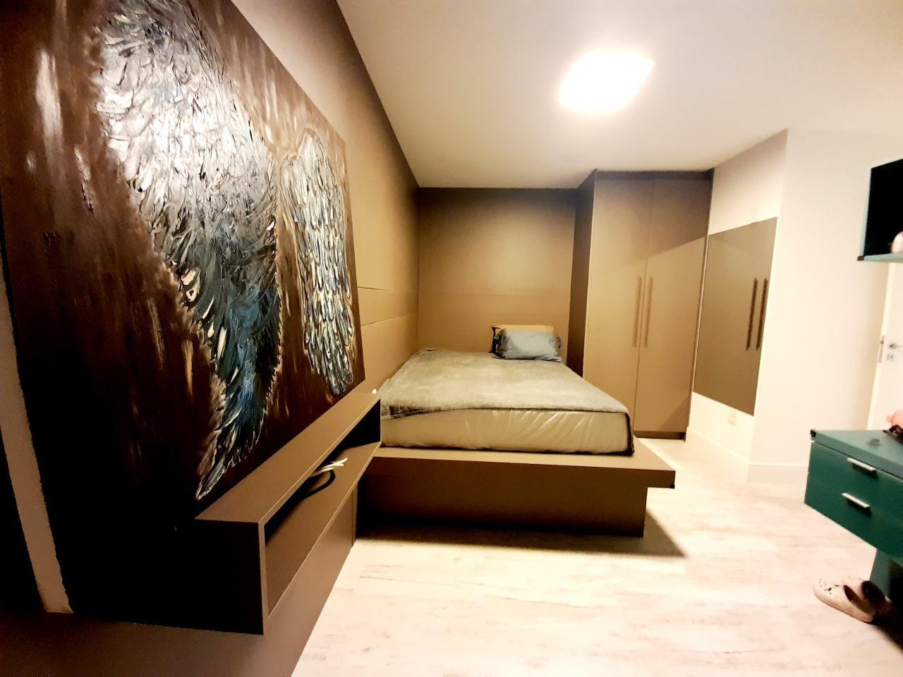 Cobertura no Ed. Marina Residence em Balneário Camboriú - foto 15