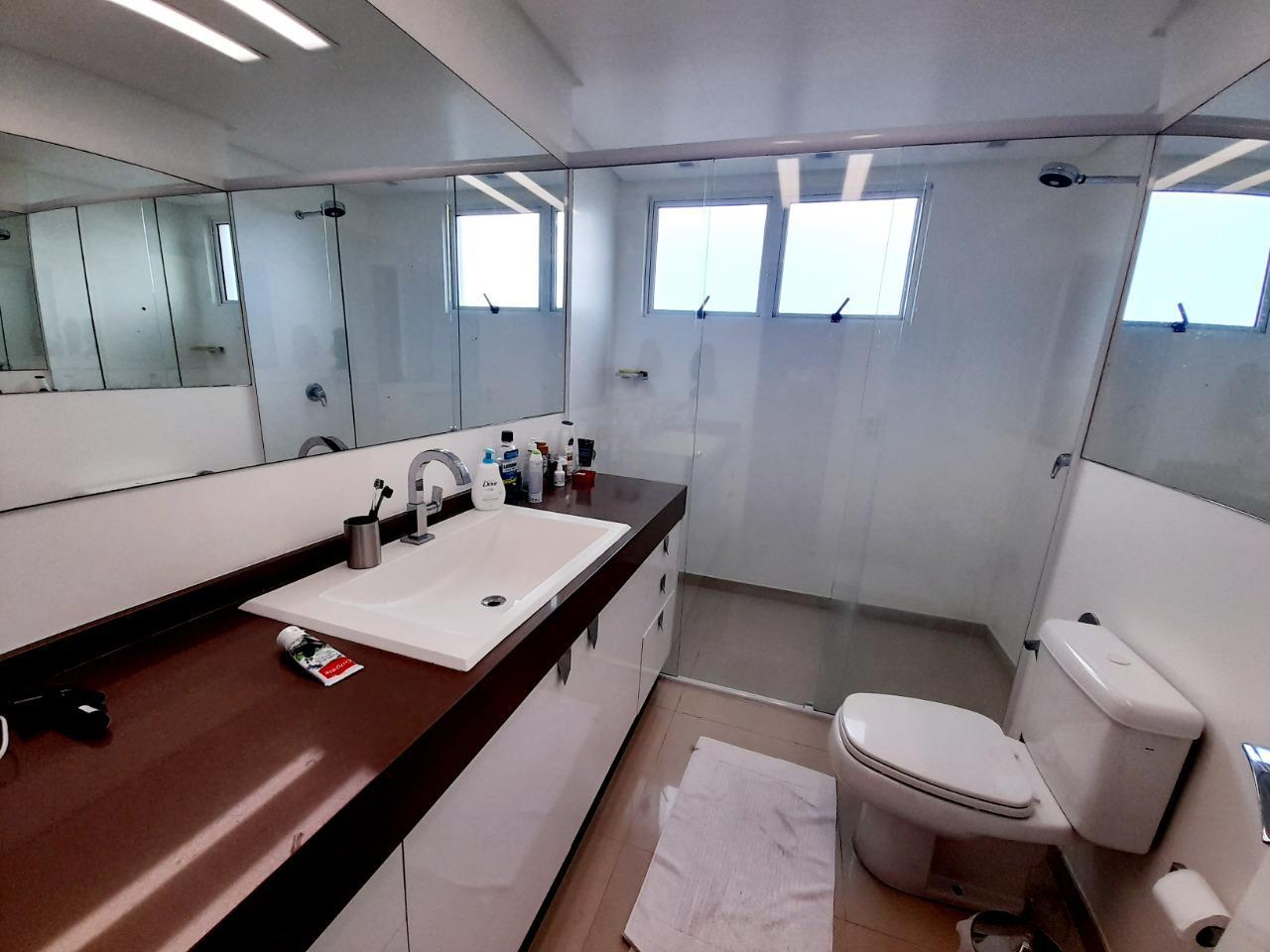 Cobertura no Ed. Marina Residence em Balneário Camboriú - foto 18
