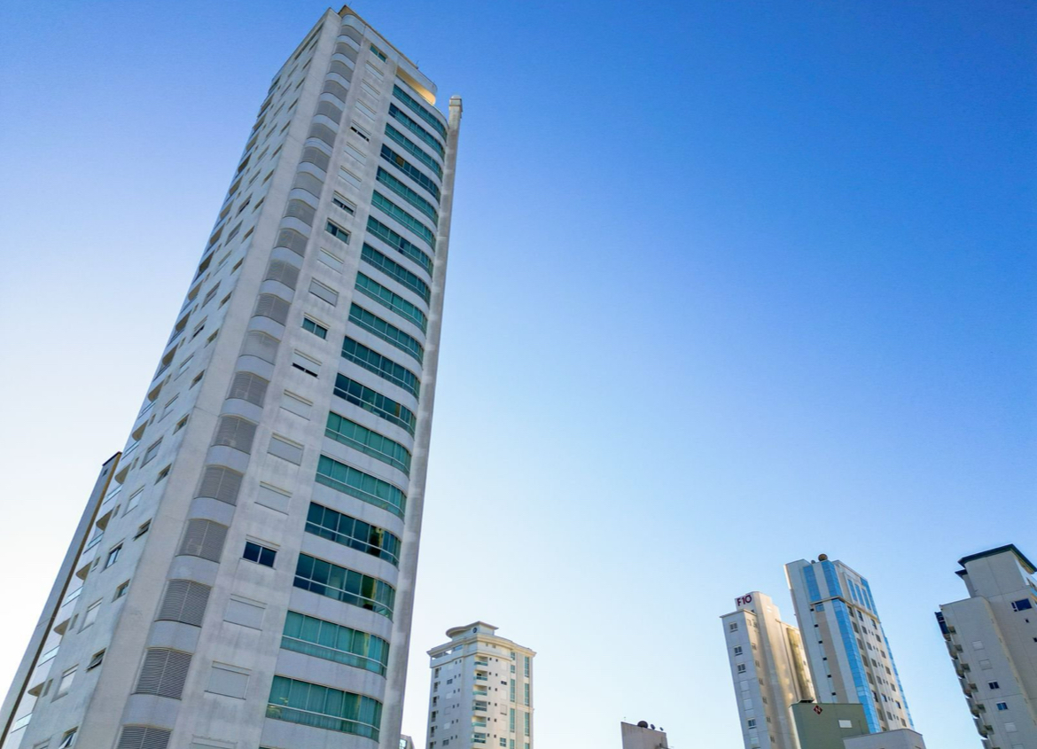 Cobertura no Ed. Marina Residence em Balneário Camboriú - foto 20