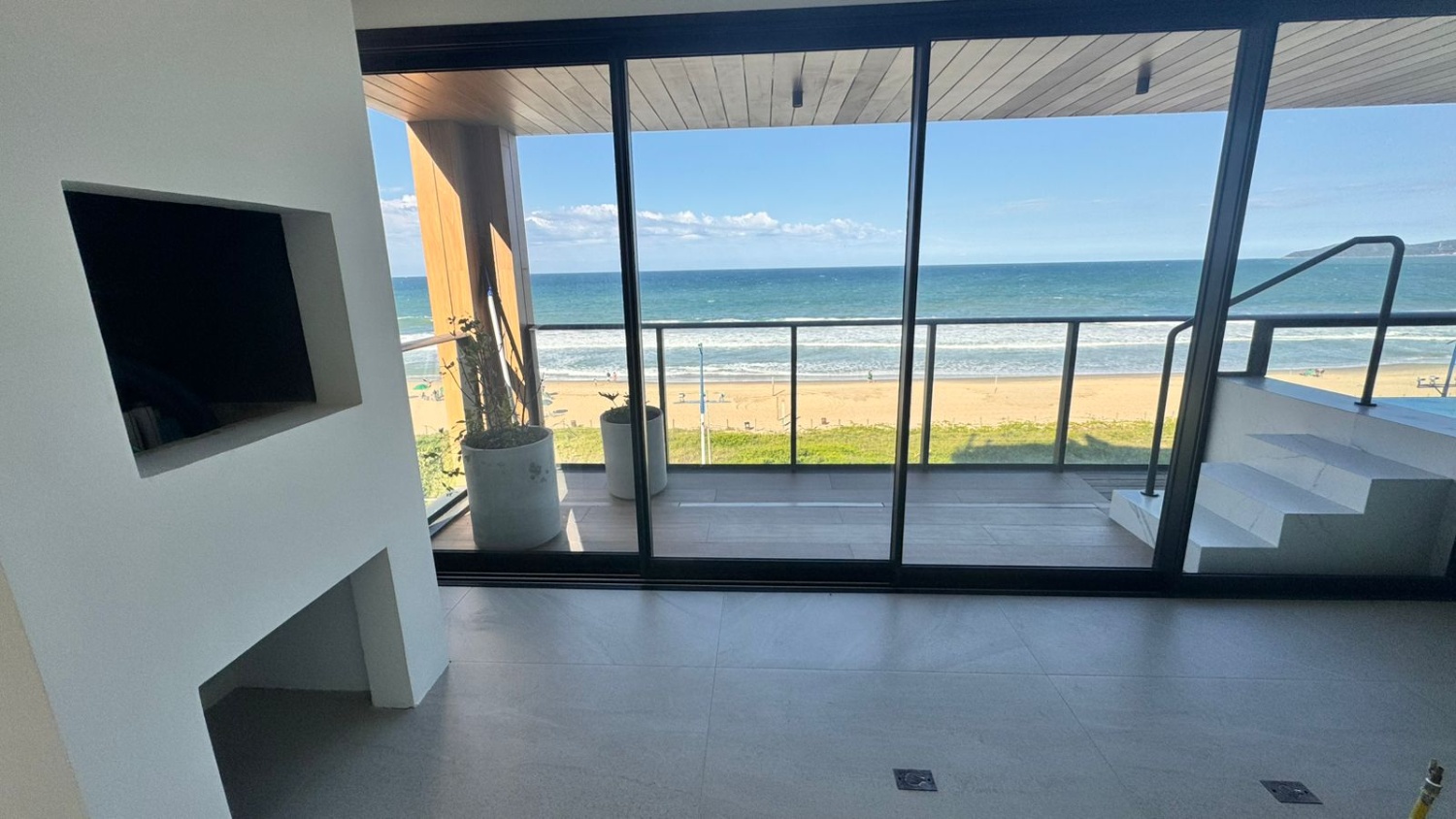 Apartamento no Ed. Sunrise na Praia Brava - foto 9