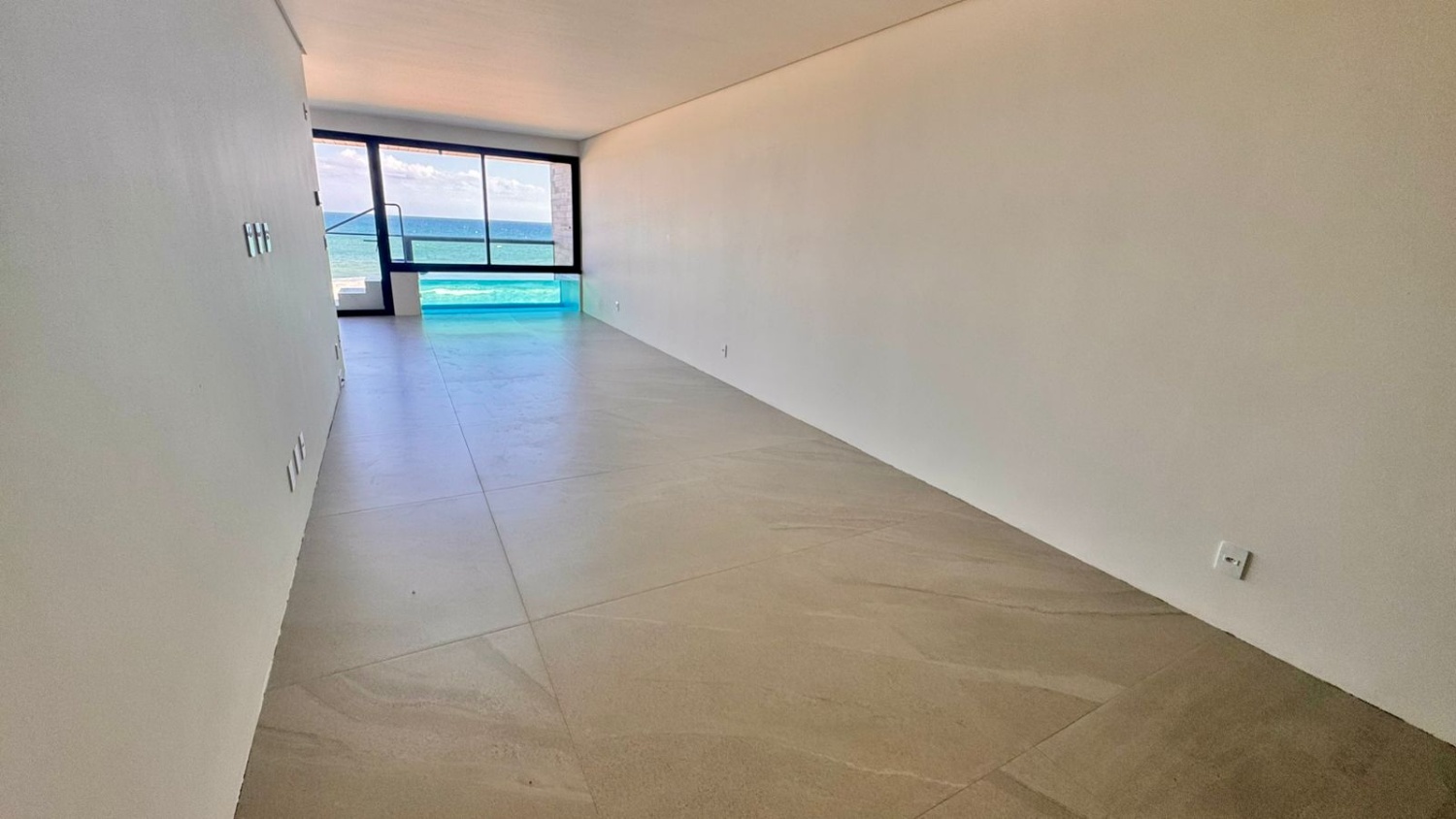 Apartamento no Ed. Sunrise na Praia Brava - foto 11
