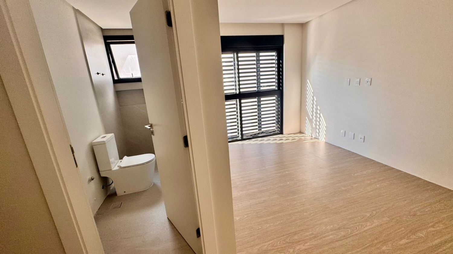 Apartamento no Ed. Sunrise na Praia Brava - foto 14