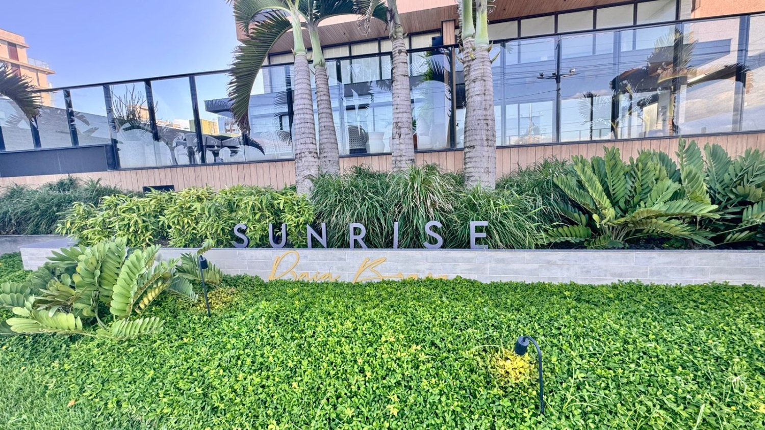 Apartamento no Ed. Sunrise na Praia Brava - foto 23