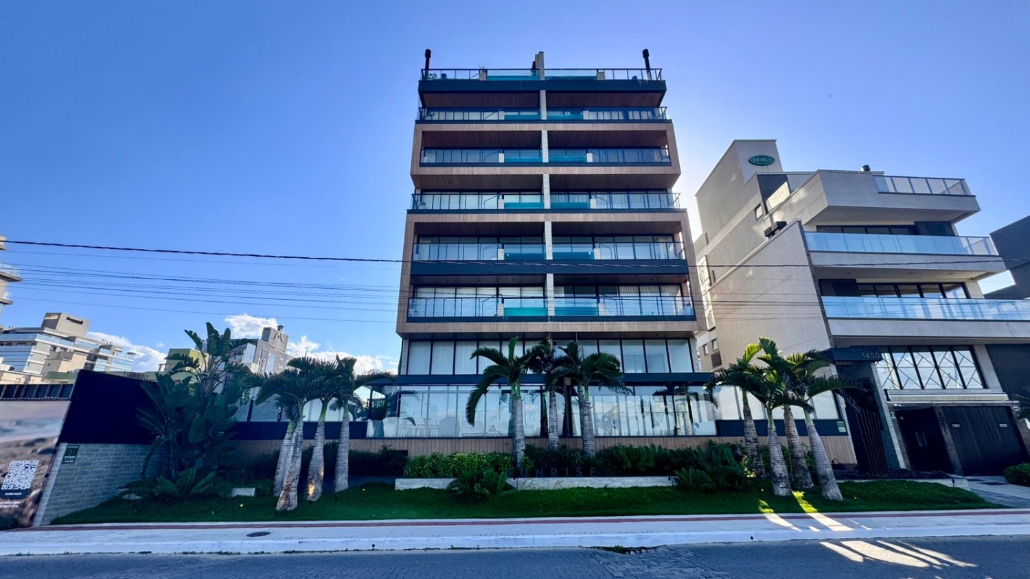 Apartamento no Ed. Sunrise na Praia Brava - foto 24
