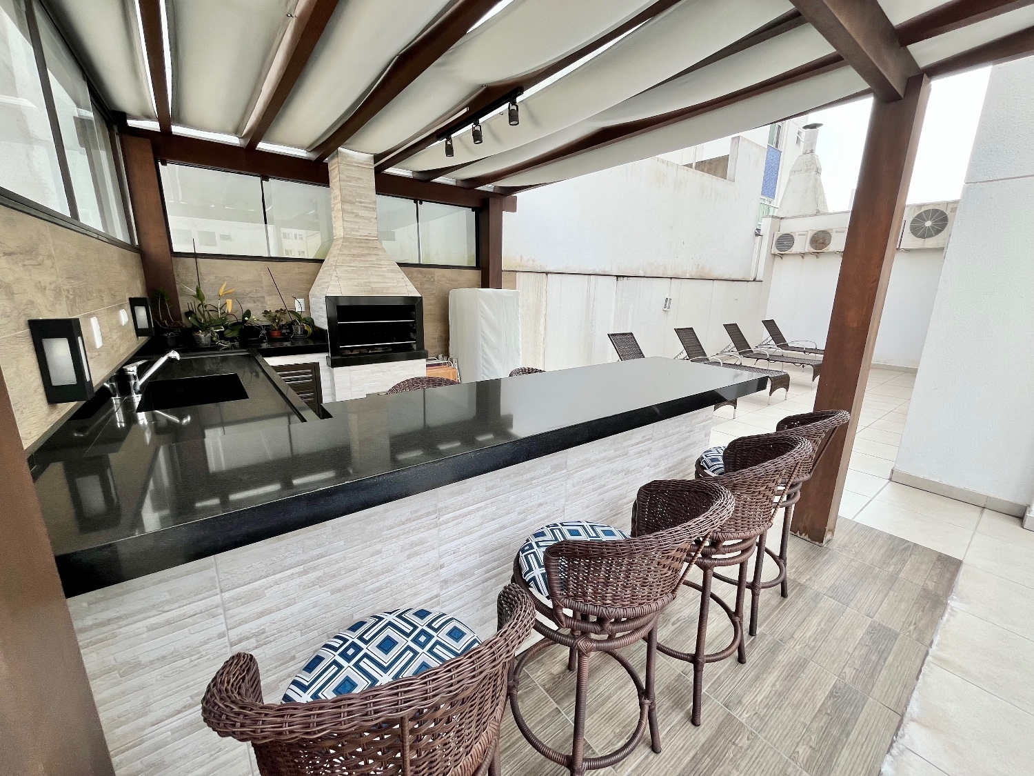 Apartamento diferenciado no Ed. Águas do Iguassu em Balneário Camboriú - foto 5