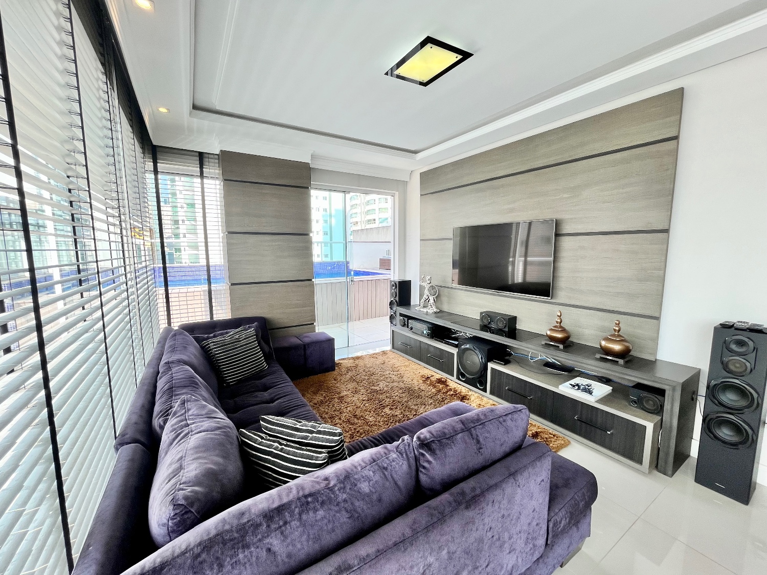 Apartamento diferenciado no Ed. Águas do Iguassu em Balneário Camboriú - foto 9