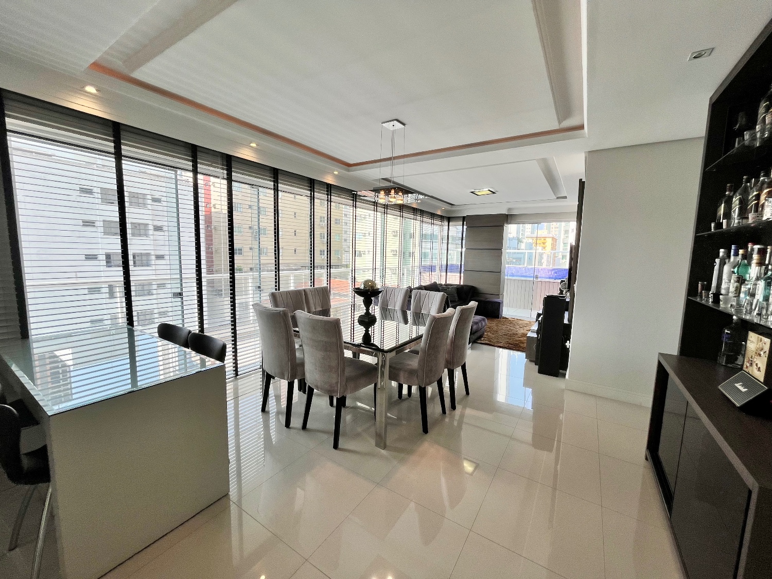 Apartamento diferenciado no Ed. Águas do Iguassu em Balneário Camboriú - foto 11