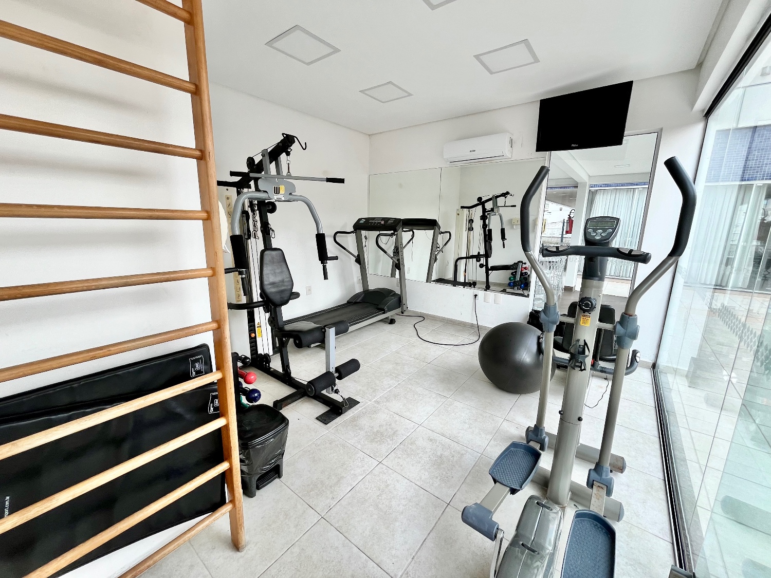 Apartamento diferenciado no Ed. Águas do Iguassu em Balneário Camboriú - foto 29