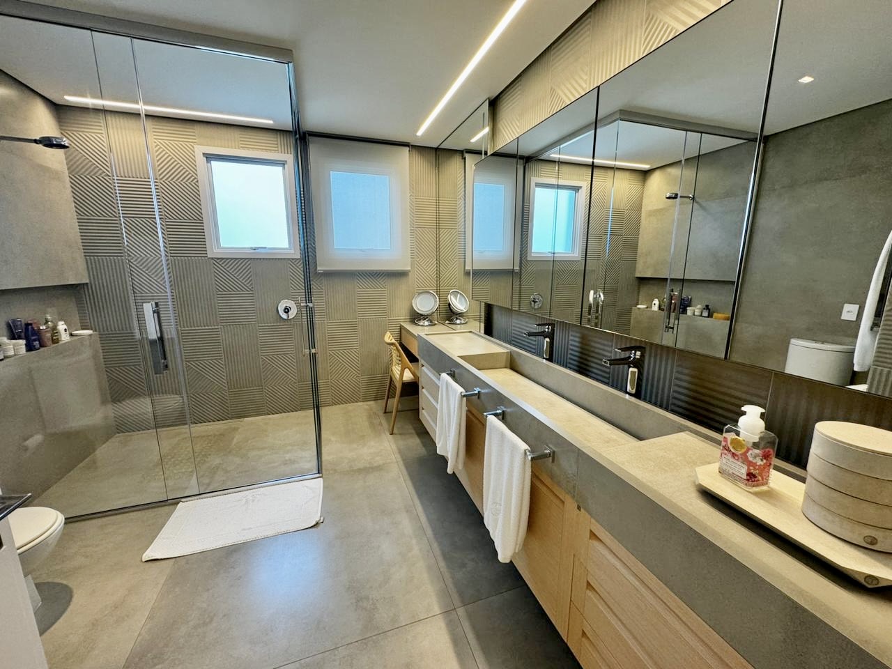 Apartamento no Ed. Costão da Barra Towers Residencial Club na Barra Sul em Balneário Camboriú - foto 13