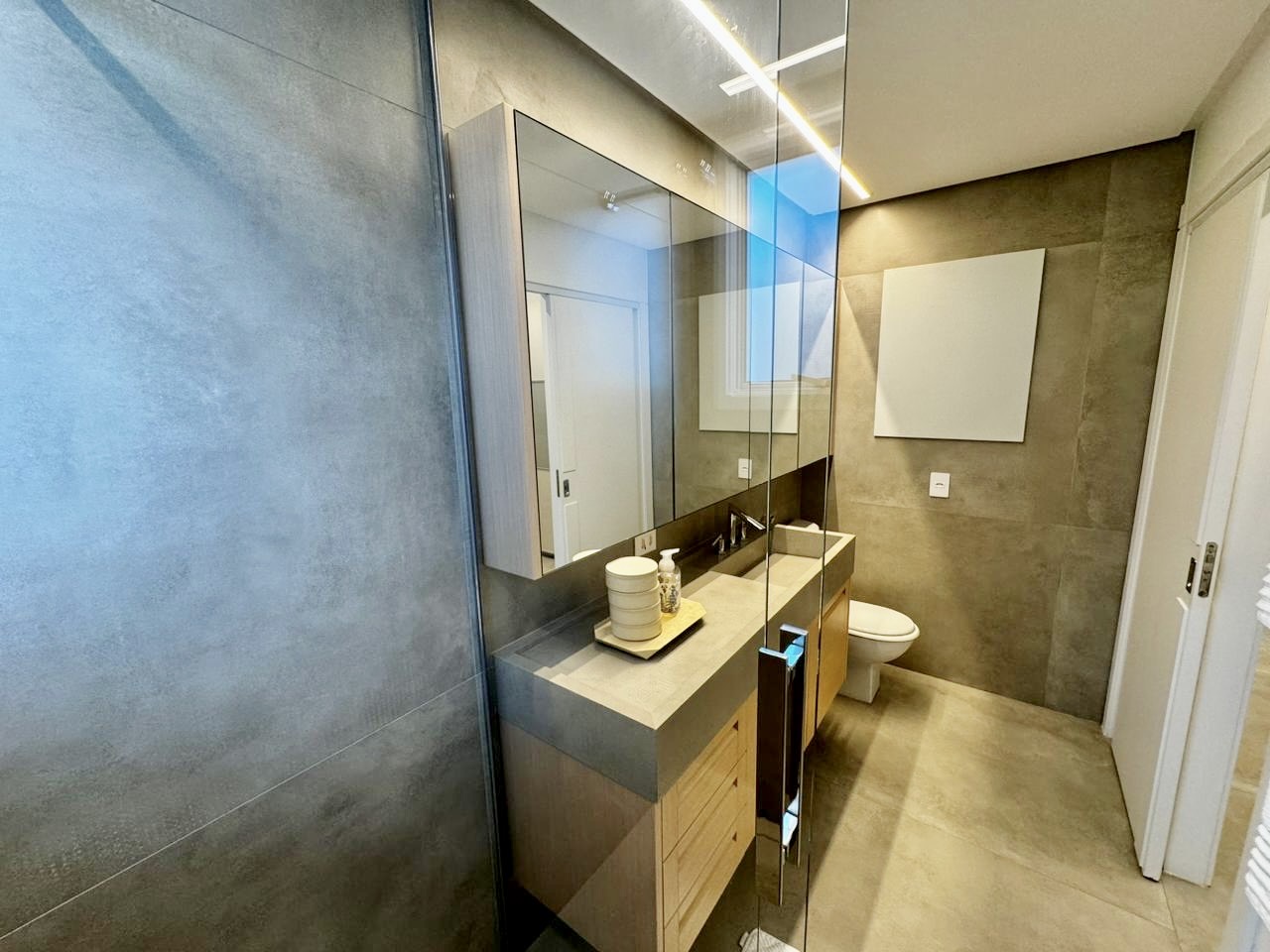 Apartamento no Ed. Costão da Barra Towers Residencial Club na Barra Sul em Balneário Camboriú - foto 19