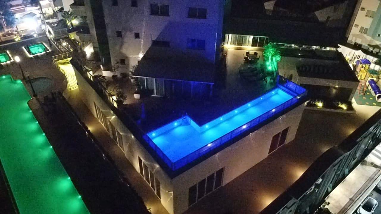 Apartamento diferenciado no Ed. Four Seasons em Balneário Camboriú - foto 4