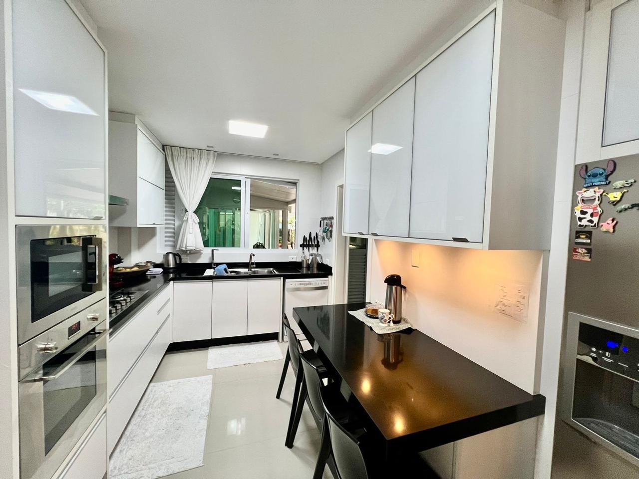 Apartamento diferenciado no Ed. Four Seasons em Balneário Camboriú - foto 9