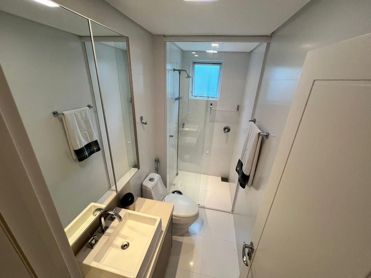 Apartamento diferenciado no Ed. Four Seasons em Balneário Camboriú - foto 15