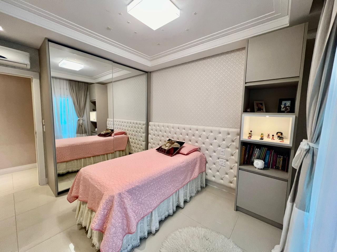Apartamento diferenciado no Ed. Four Seasons em Balneário Camboriú - foto 18