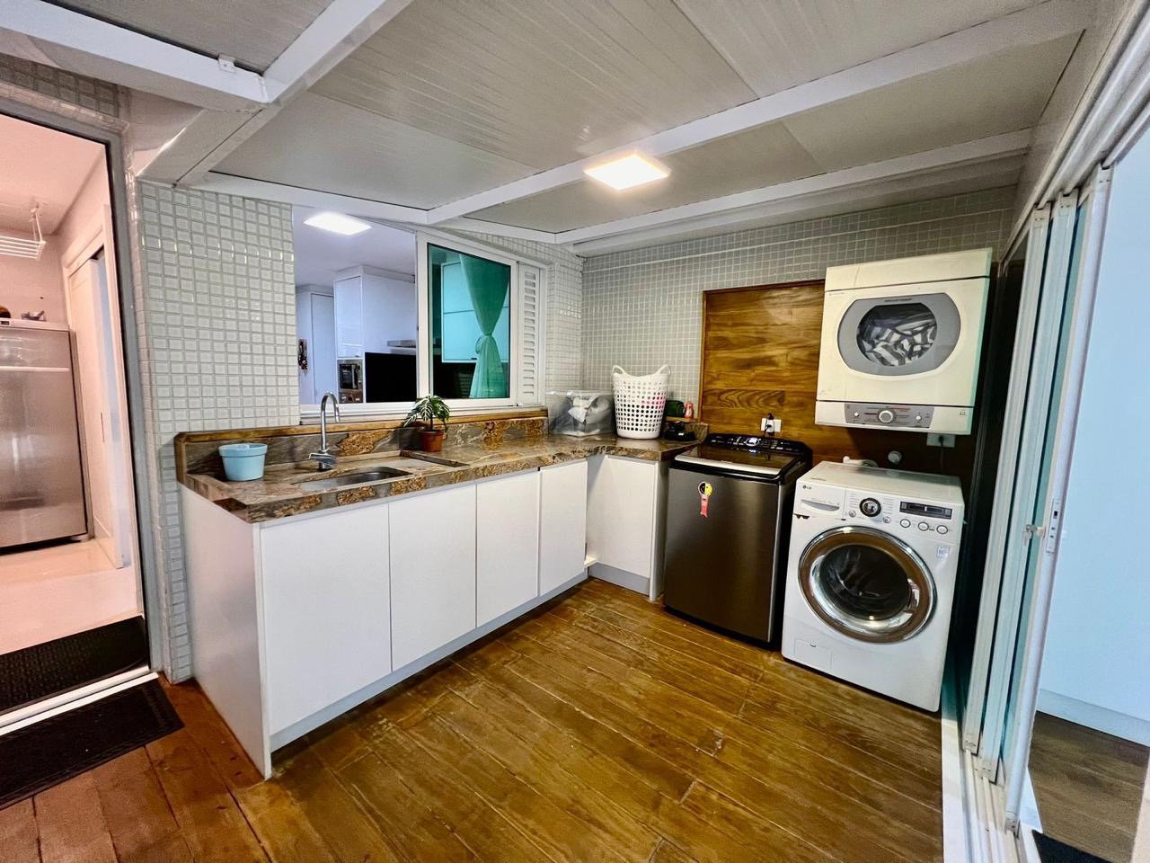 Apartamento diferenciado no Ed. Four Seasons em Balneário Camboriú - foto 19