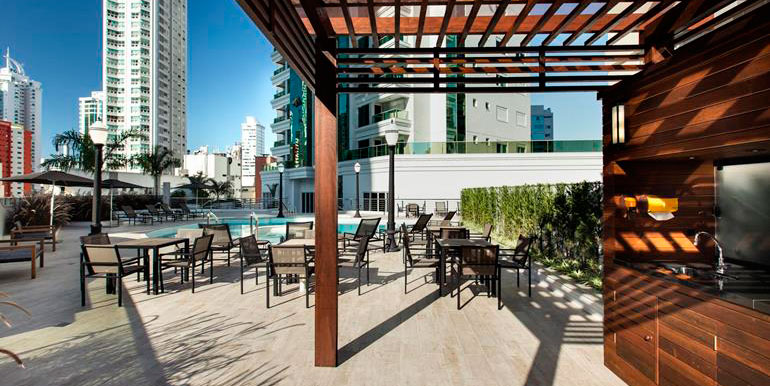 Apartamento diferenciado no Ed. Four Seasons em Balneário Camboriú - foto 24