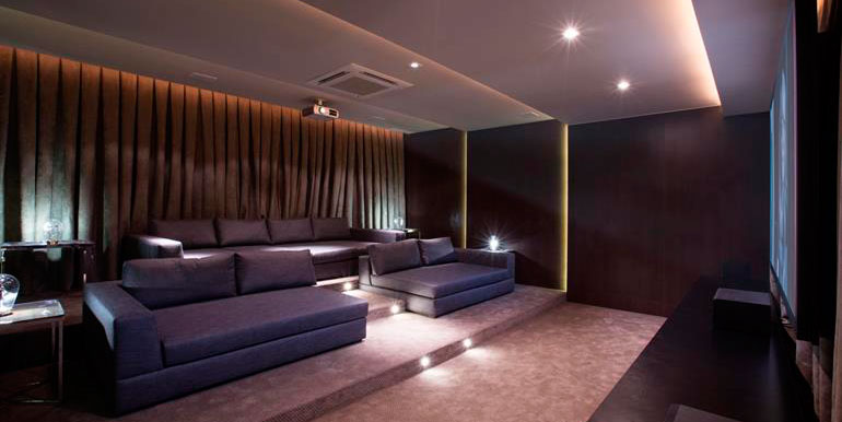 Apartamento diferenciado no Ed. Four Seasons em Balneário Camboriú - foto 32