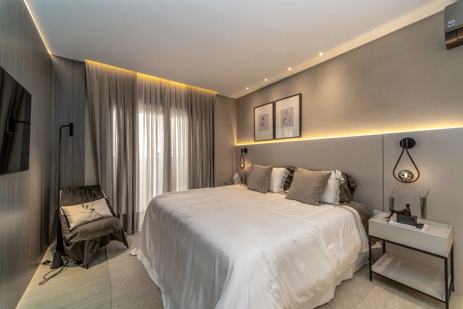 Apartamento no Ed. Ibiza Towers em Balneário Camboriú - foto 13