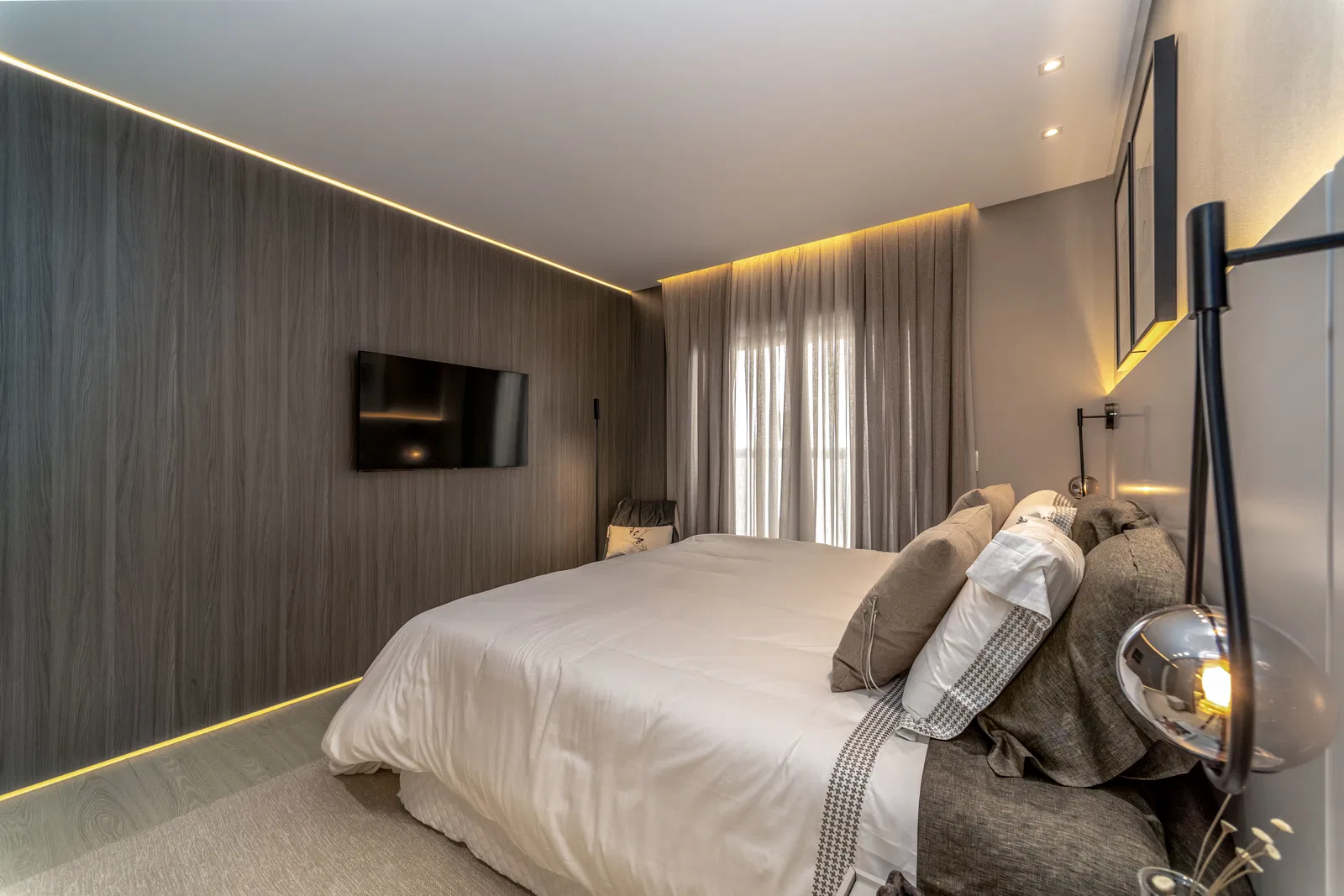 Apartamento no Ed. Ibiza Towers em Balneário Camboriú - foto 14