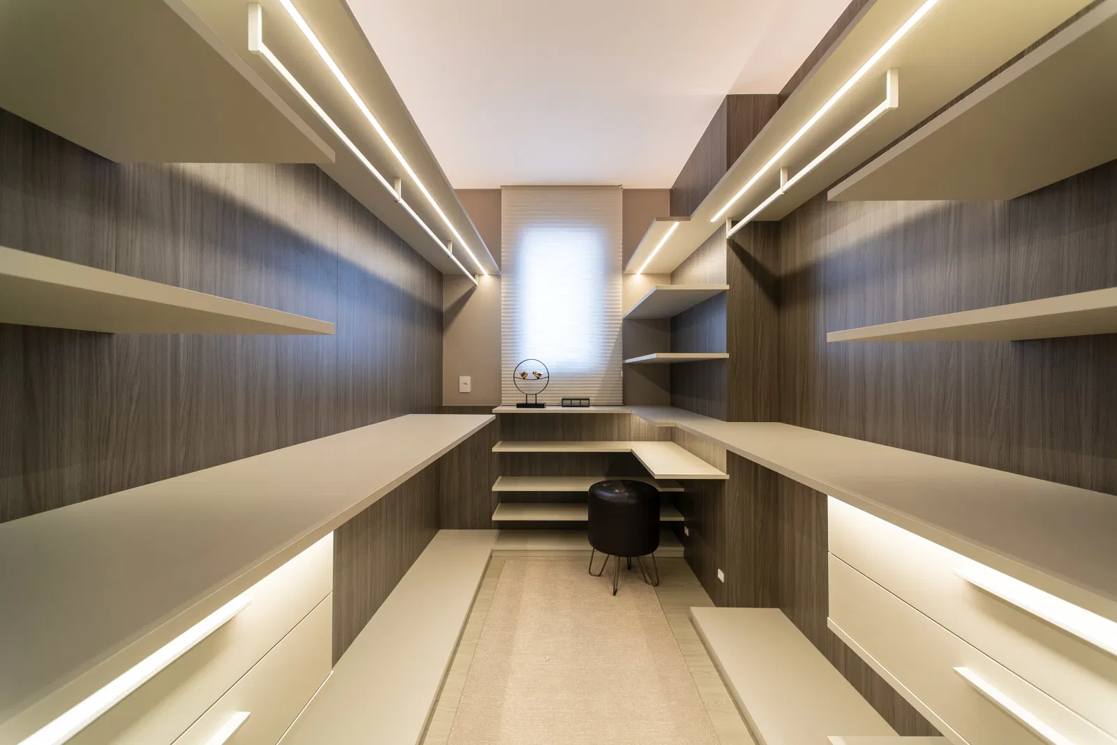 Apartamento no Ed. Ibiza Towers em Balneário Camboriú - foto 15