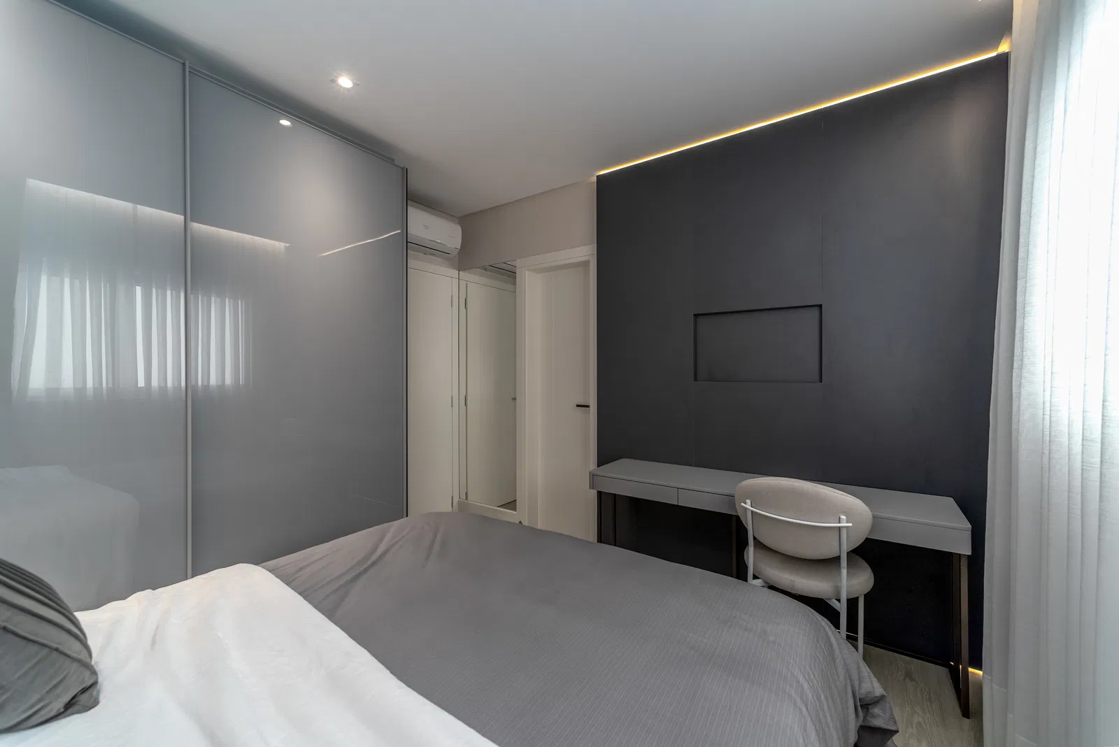 Apartamento no Ed. Ibiza Towers em Balneário Camboriú - foto 19