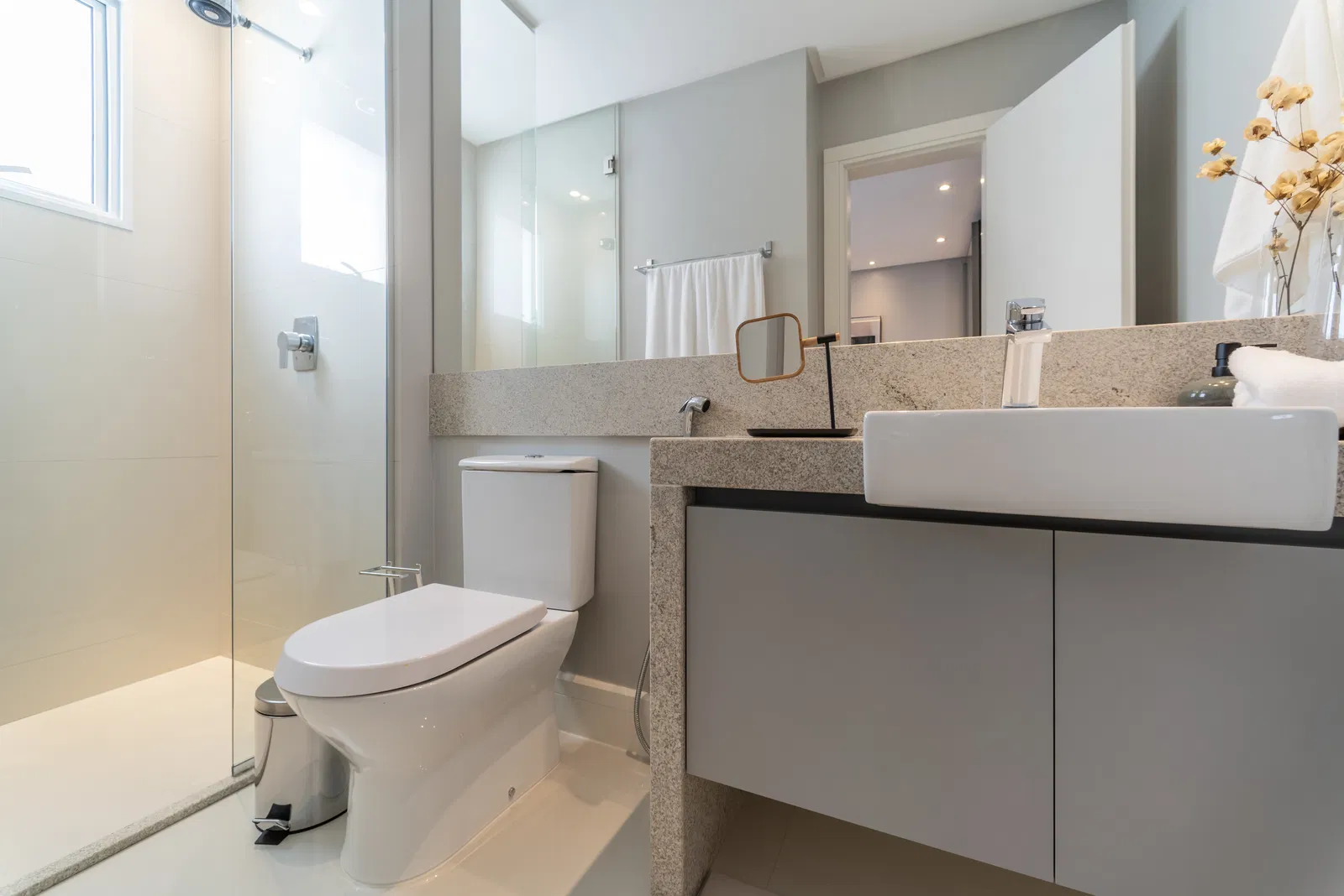 Apartamento no Ed. Ibiza Towers em Balneário Camboriú - foto 23