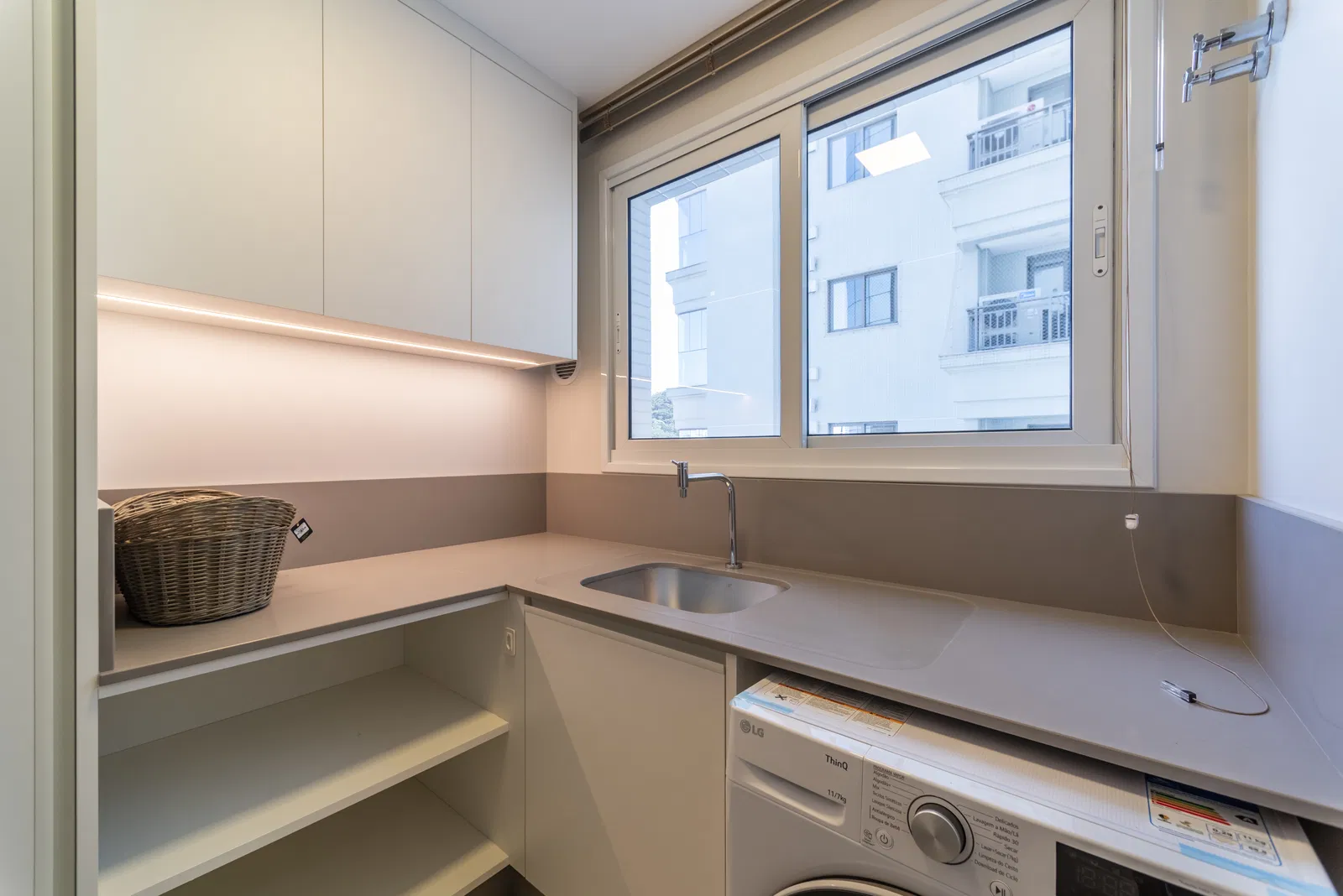 Apartamento no Ed. Ibiza Towers em Balneário Camboriú - foto 28