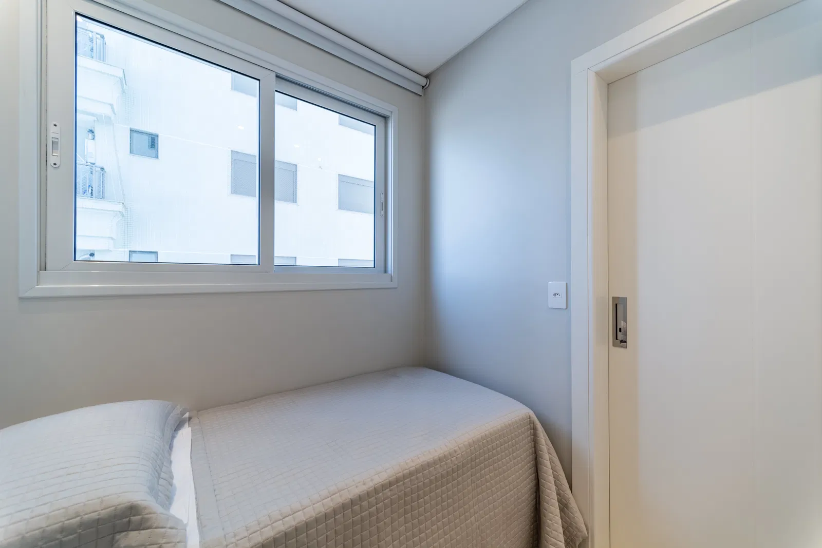 Apartamento no Ed. Ibiza Towers em Balneário Camboriú - foto 29