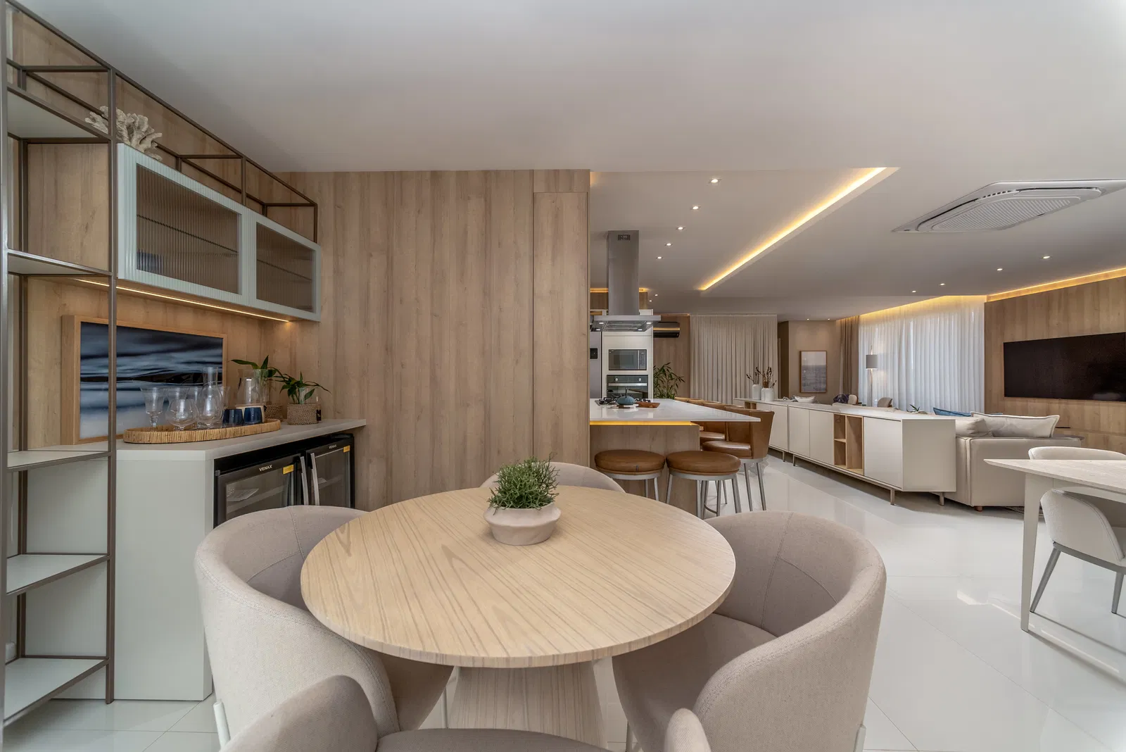 Apartamento no Ed. Ibiza Towers em Balneário Camboriú - foto 5