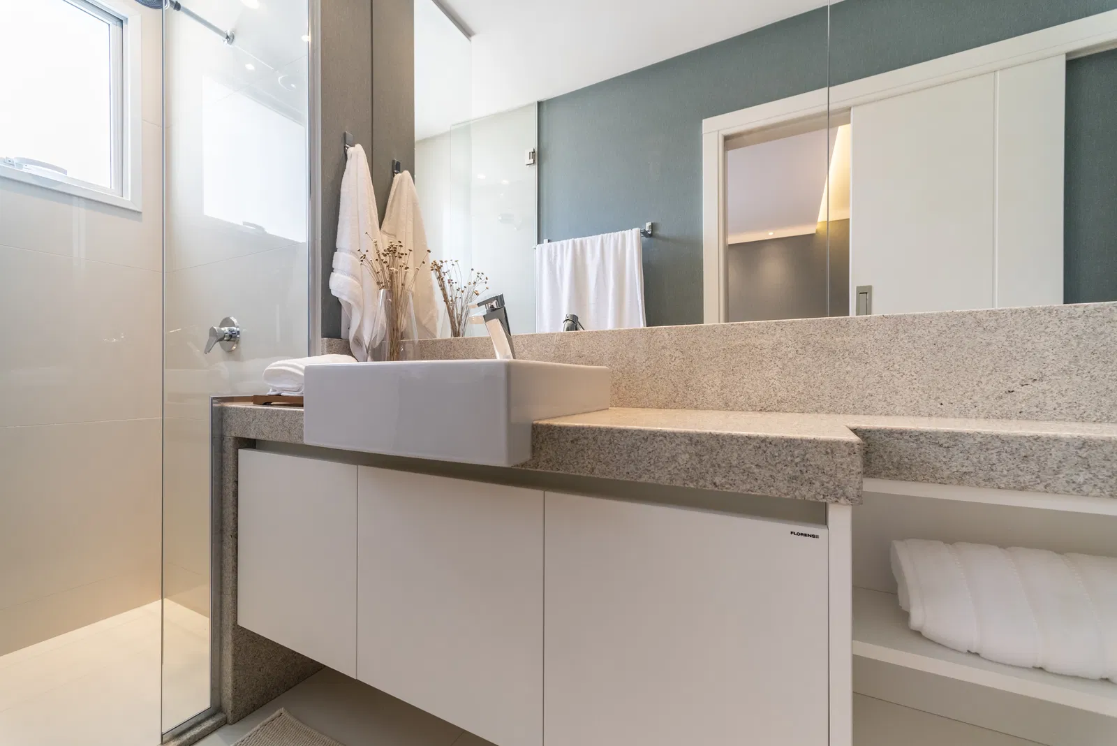 Apartamento no Ed. Ibiza Towers em Balneário Camboriú - foto 24