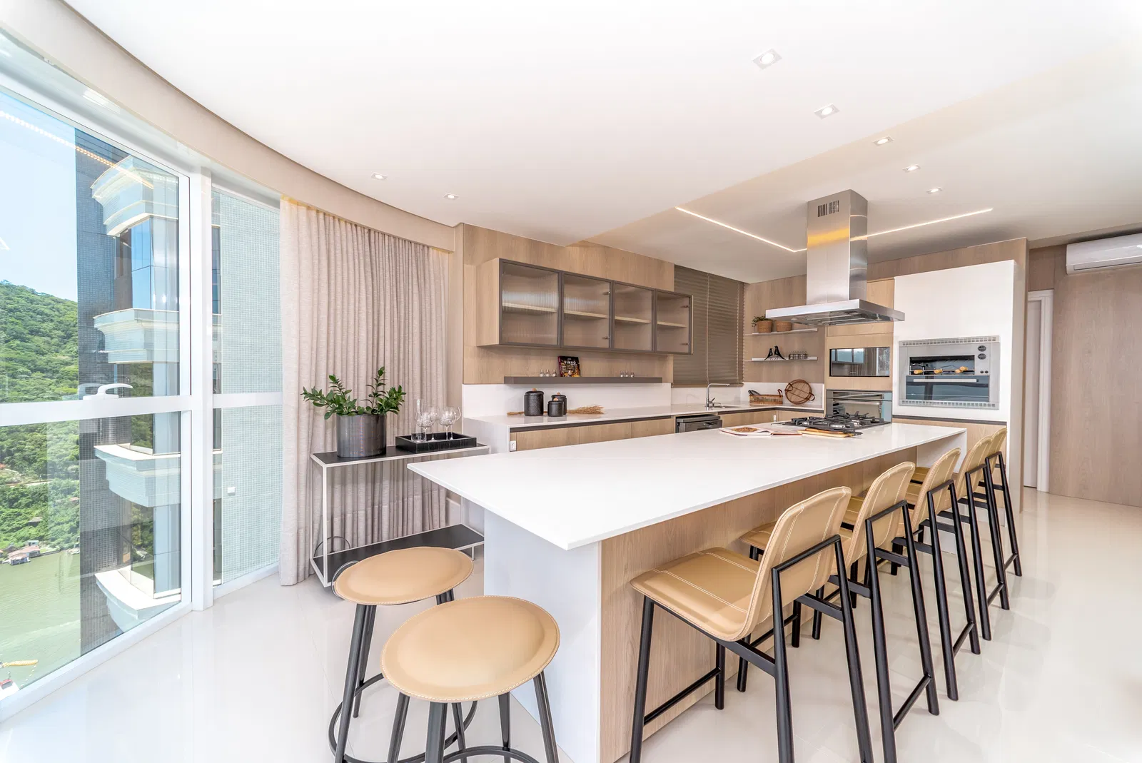 Apartamento no Ed. Ibiza Towers em Balneário Camboriú - foto 8