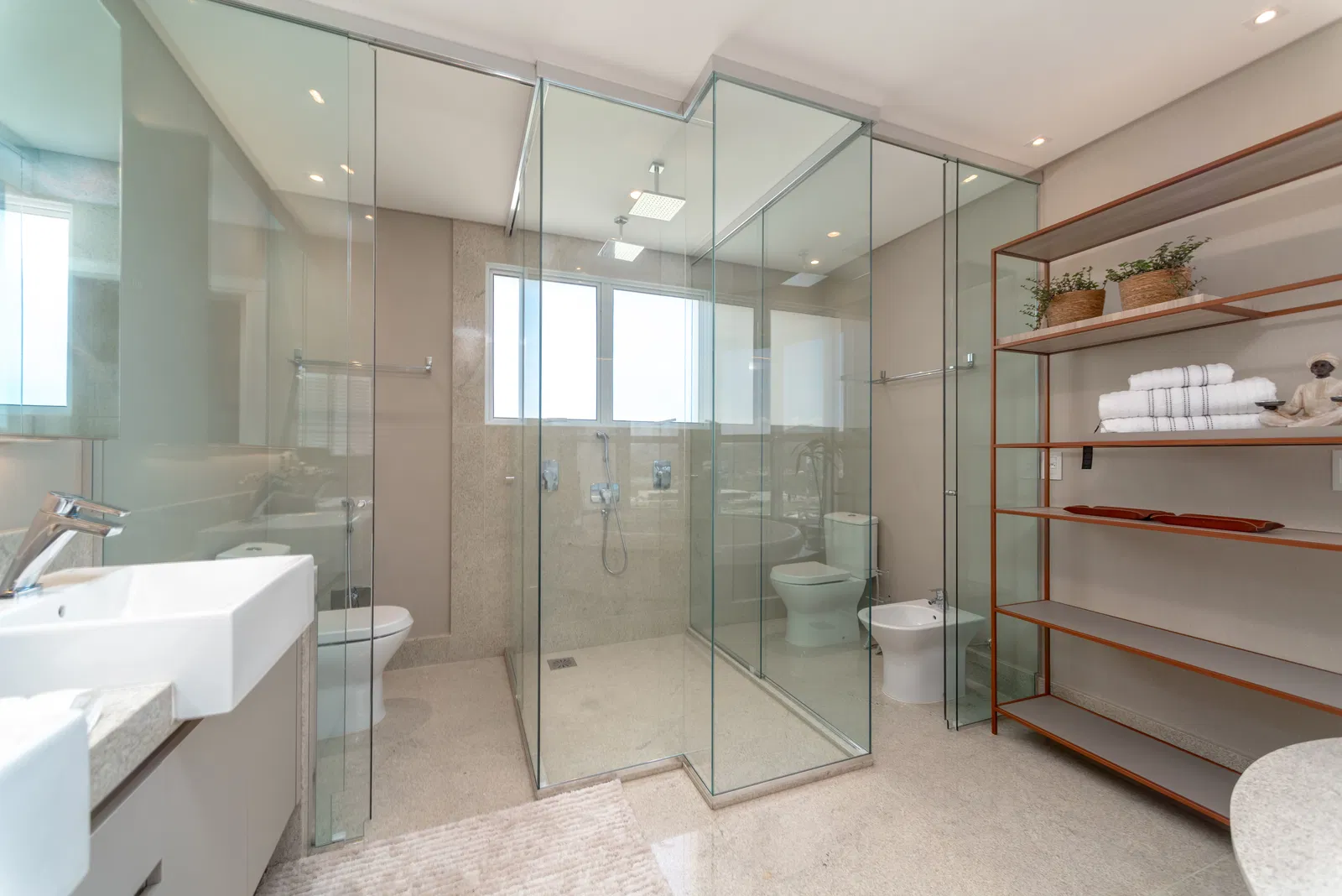 Apartamento no Ed. Ibiza Towers em Balneário Camboriú - foto 22