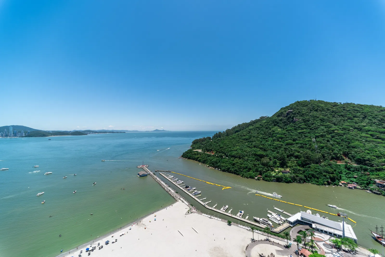 Apartamento no Ed. Ibiza Towers em Balneário Camboriú - foto 41