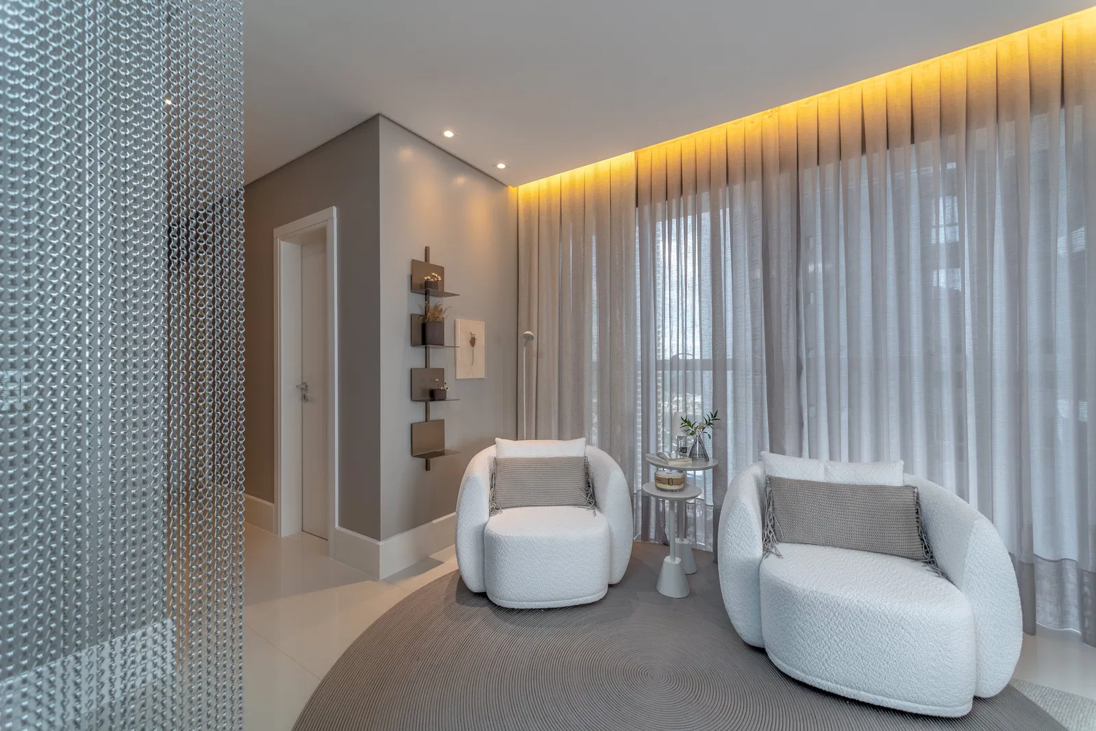 Apartamento no Ed. Ibiza Towers em Balneário Camboriú - foto 15