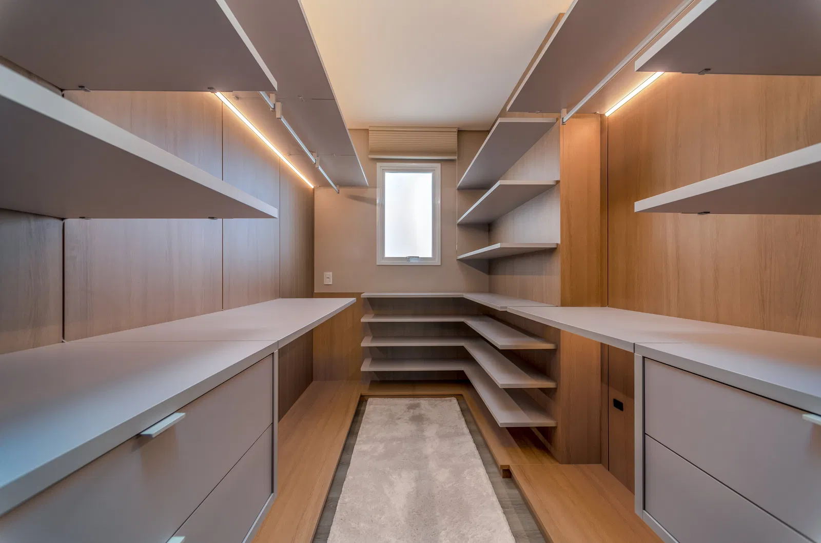Apartamento no Ed. Ibiza Towers em Balneário Camboriú - foto 19