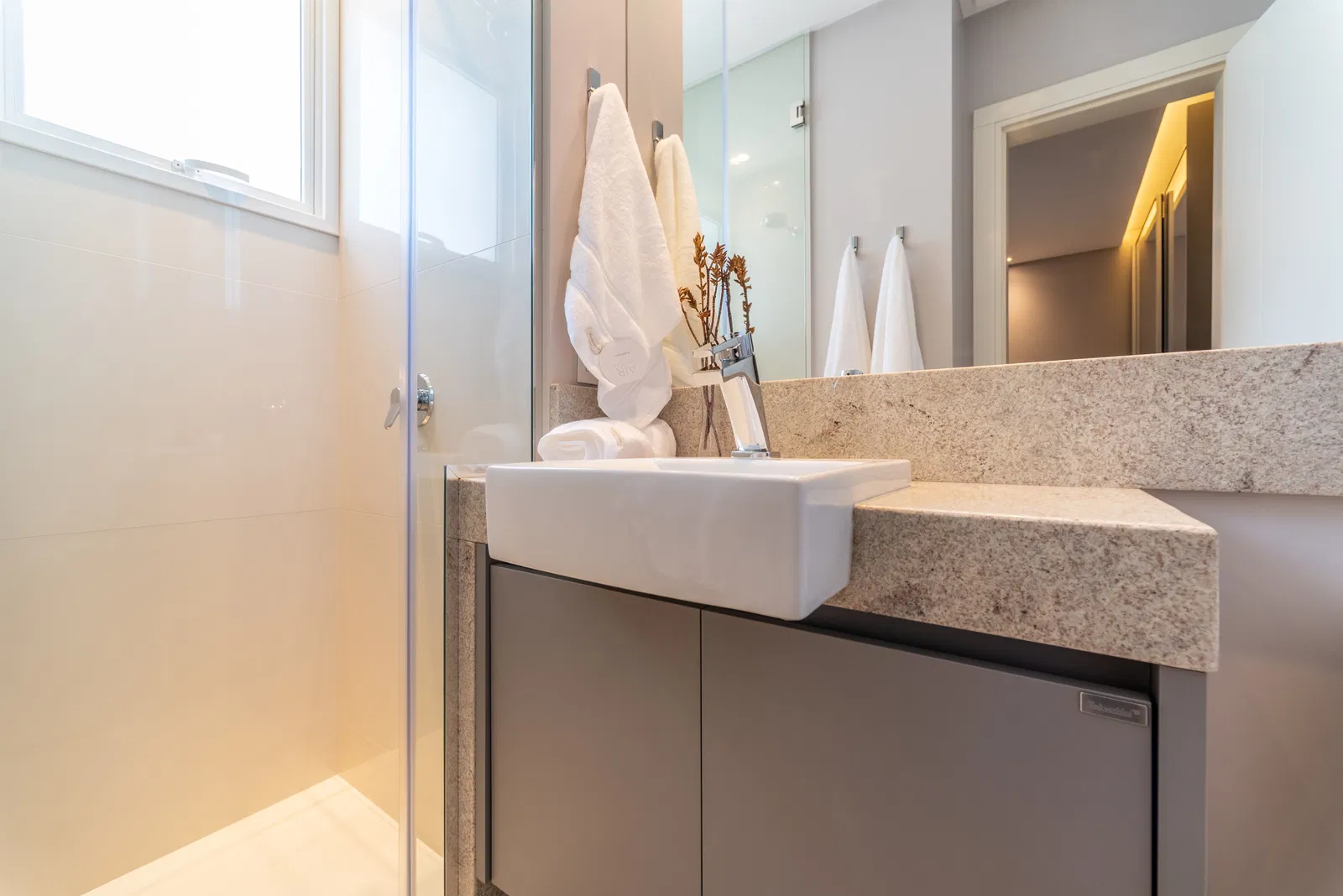 Apartamento no Ed. Ibiza Towers em Balneário Camboriú - foto 26