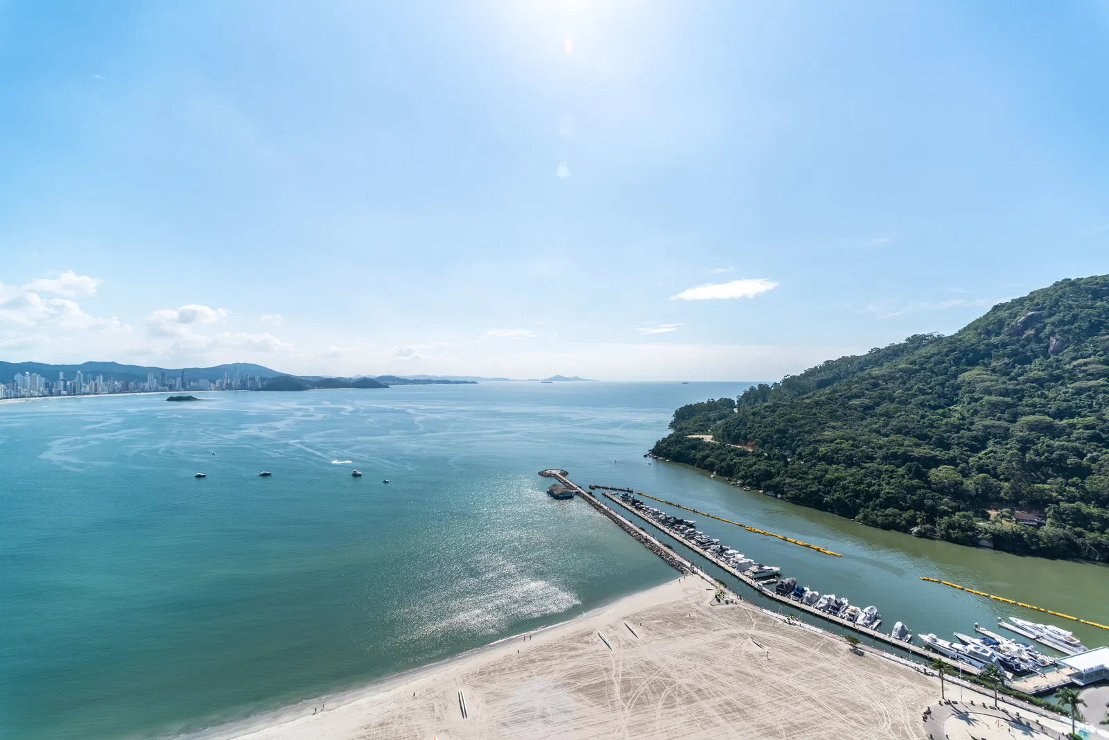 Apartamento no Ed. Ibiza Towers em Balneário Camboriú - foto 34