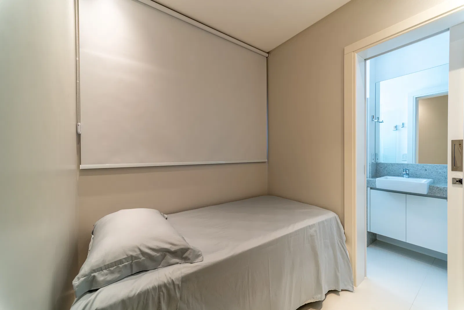 Apartamento no Ed. Ibiza Towers em Balneário Camboriú - foto 35