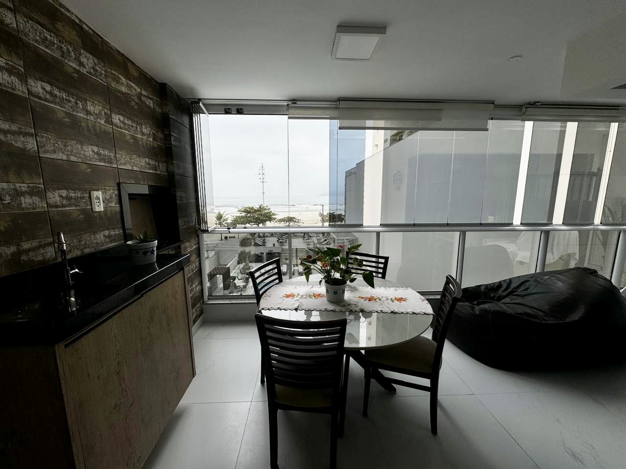 Apartamento no Ed. Paraíso em Balneário Camboriú