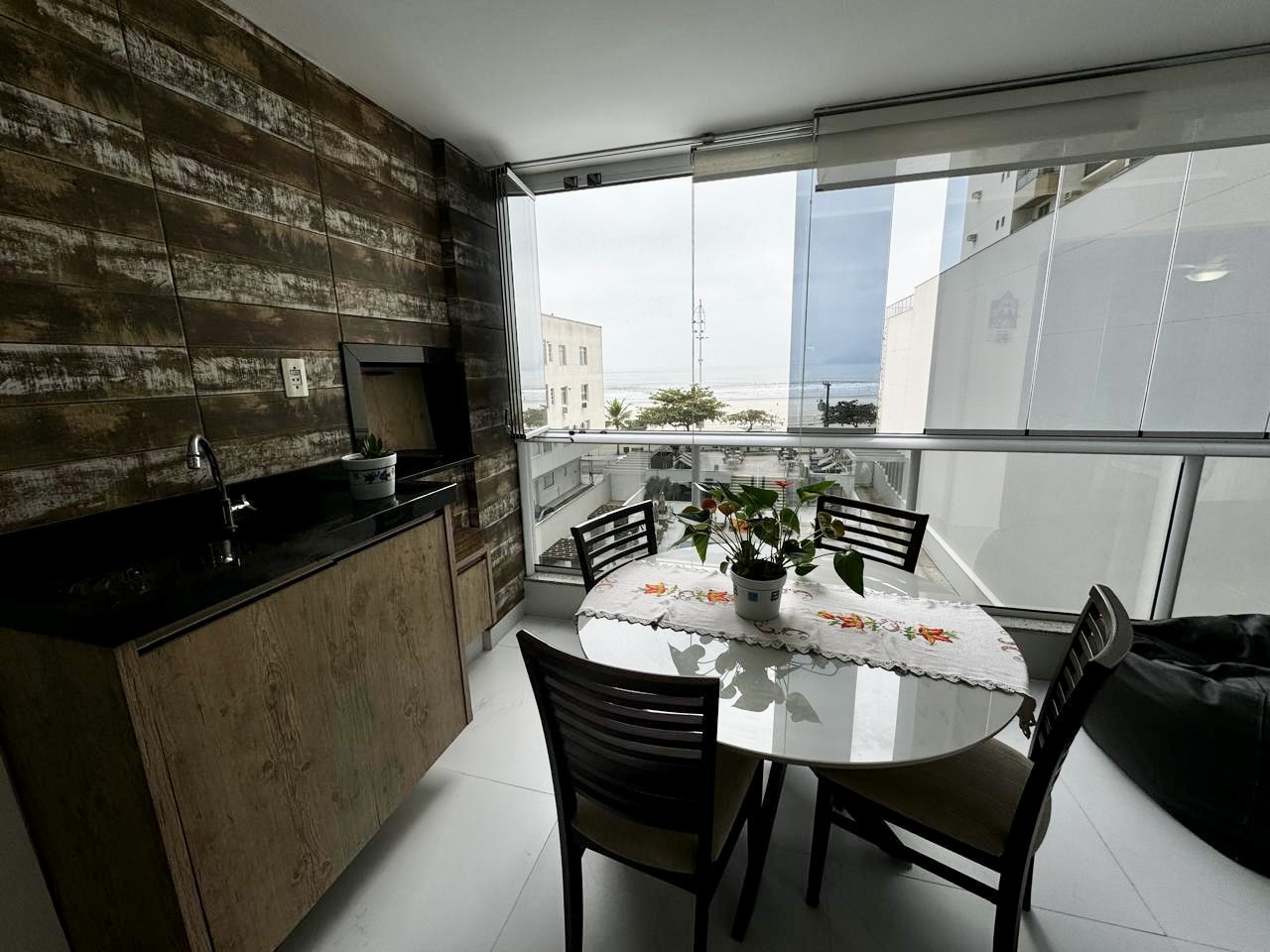 Apartamento no Ed. Paraíso em Balneário Camboriú