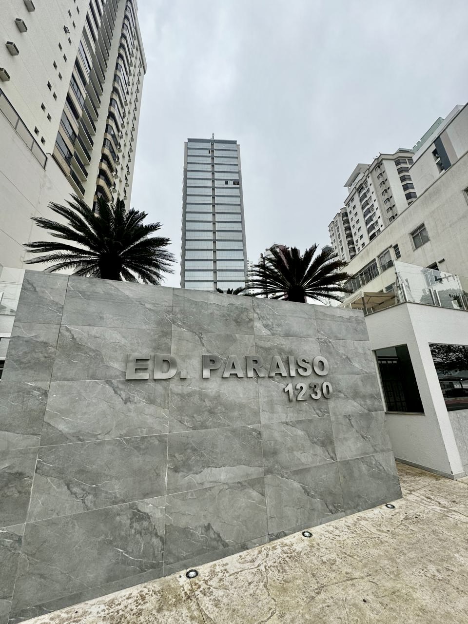 Apartamento no Ed. Paraíso em Balneário Camboriú - foto 17