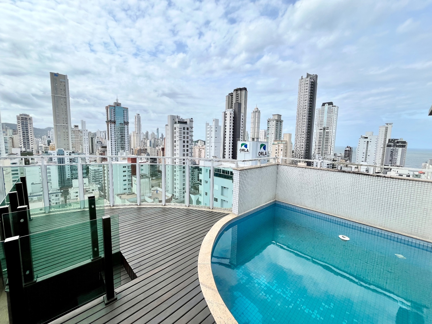 Cobertura duplex no Ed. Solar do Tamarindo em Balneário Camboriú