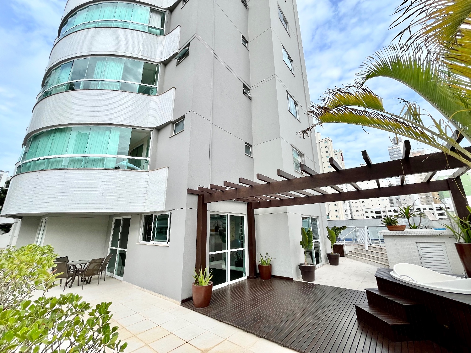 Cobertura duplex no Ed. Solar do Tamarindo em Balneário Camboriú - foto 31